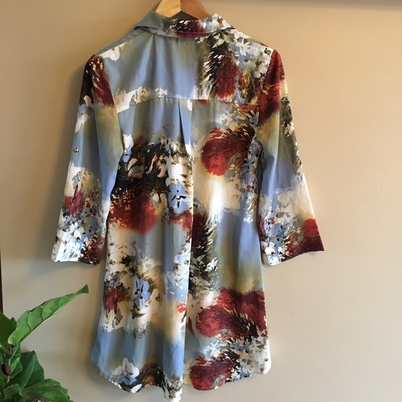 Oil painting: Elegant collared long tunic button shirt - Picture 2 of 3